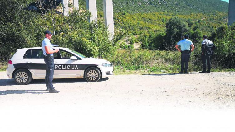 Slučaj u Grudama: S prozora bacala paketiće kokaina