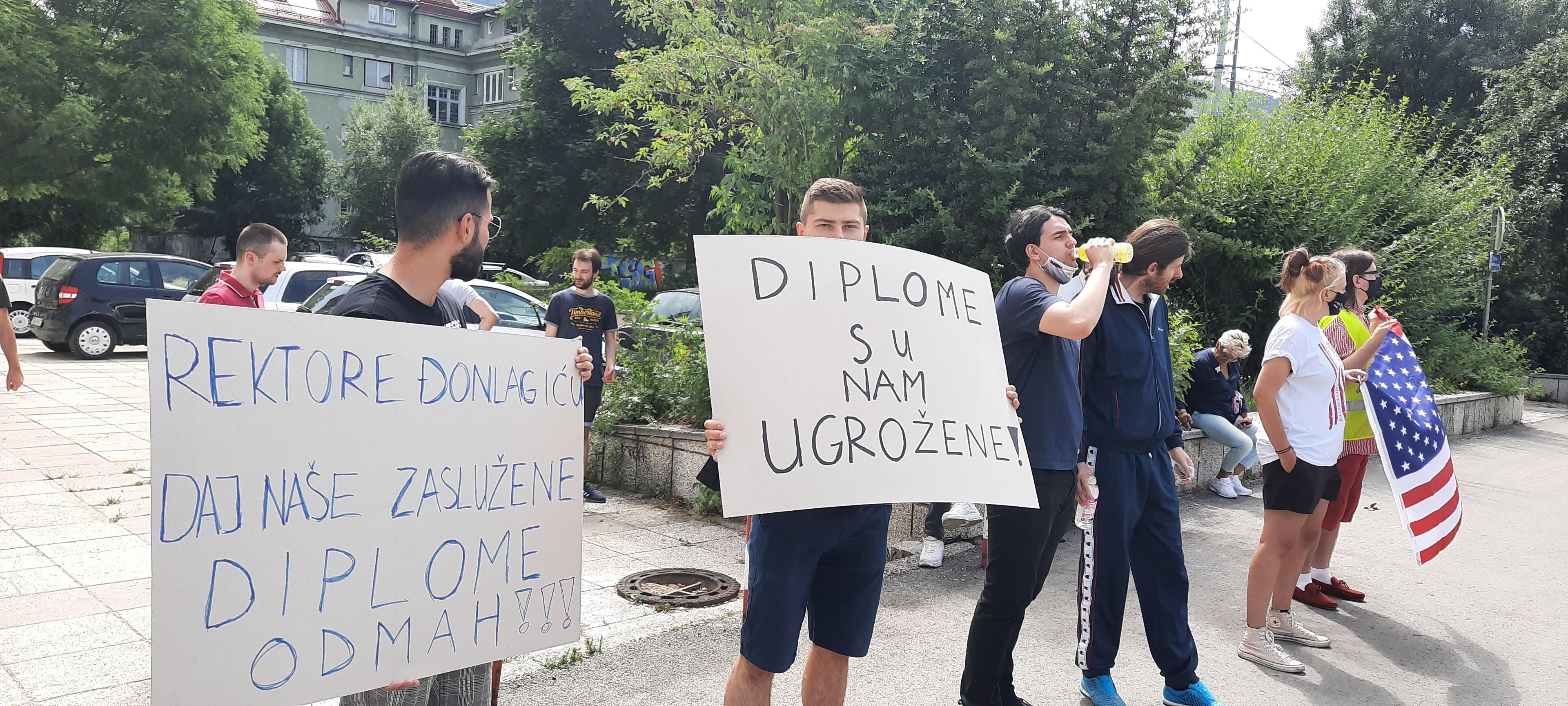 Studenti organizirali protetste zbog blokiranog procesa izdavanja diploma - Avaz