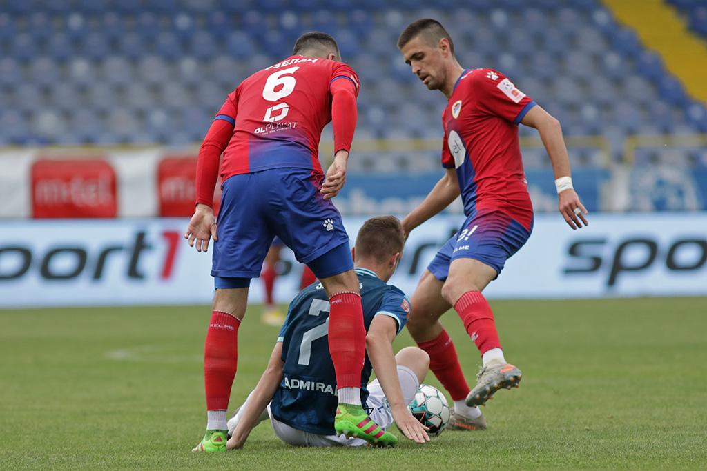 Tuzlacima uloga favorita na Tušnju, Radnik na popravnom protiv Slobode