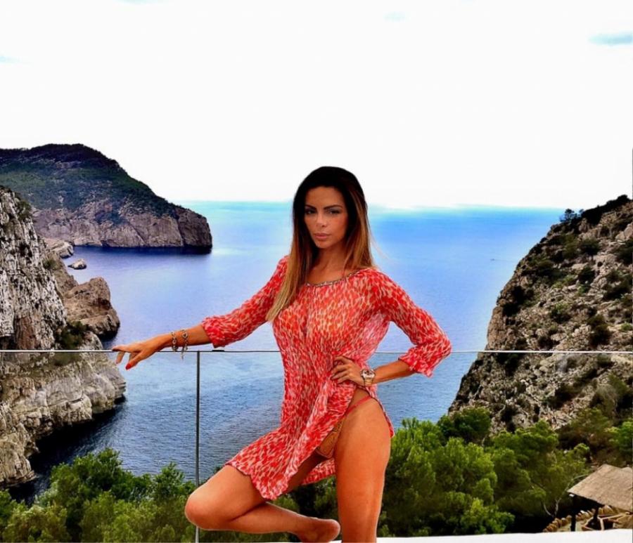 Nikolina uživa na Korčuli - Avaz