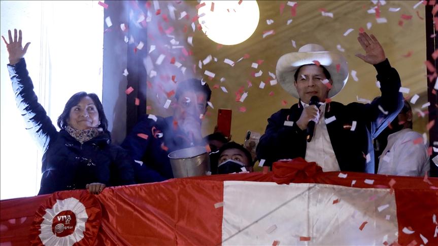 Pedro Castillo celebrates with his supporters after he was officially declared the winner of the second round of presidential election in Lima, Peru on July 20, 2021. - Avaz