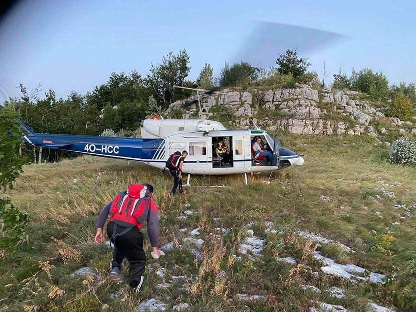 Spasilačka akcija na planini Njegoš - Avaz