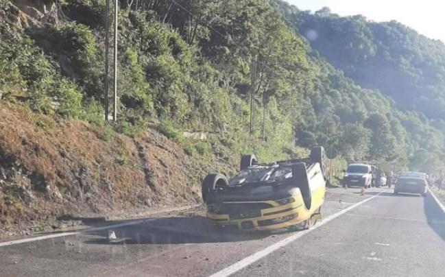 Kostela kod Bihaća: Auto završilo na krovu