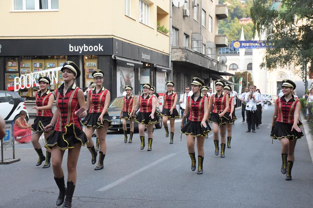 Defile mažoretkinja nikoga nije ostavio ravnodušnim