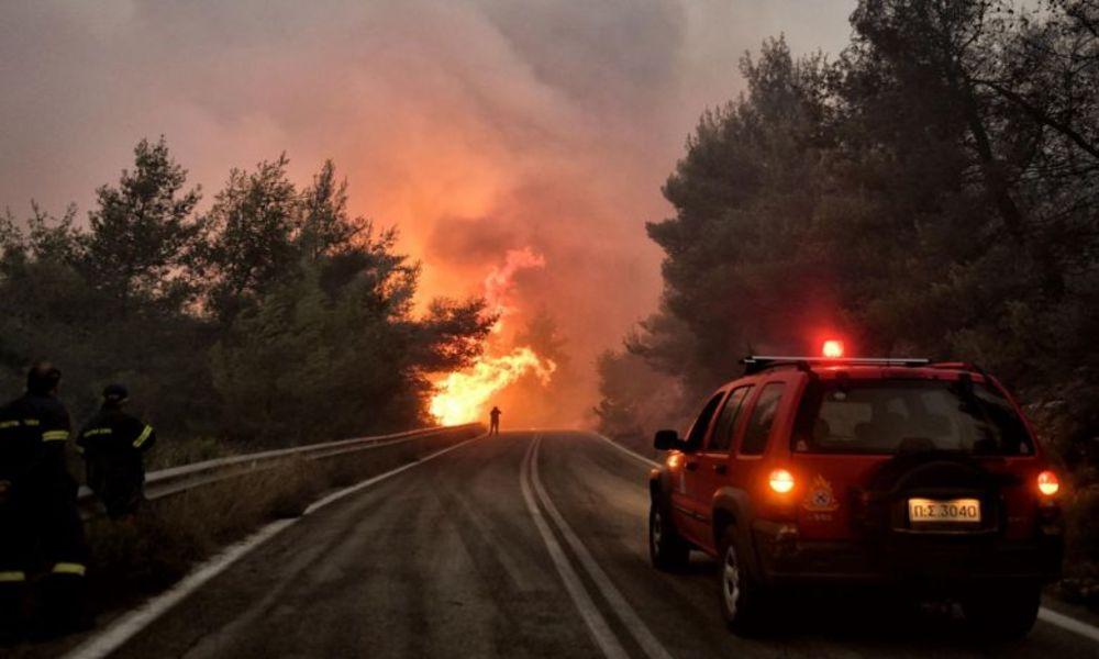 Vatrogasaci se još bore s požarom u blizini Atine