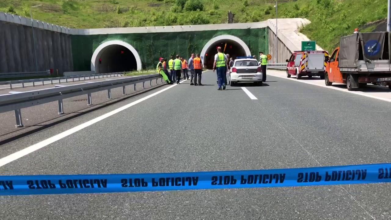 Udes u tunelu na autoputu u Sarajevu, dva vozila učestvovala