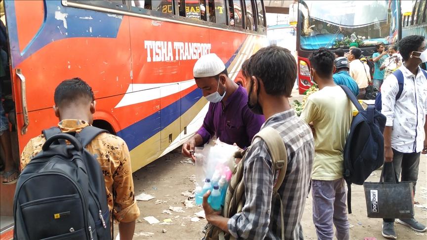 The Bangladeshi government closed all educational institutions across the country on March 17 last year due to the pandemic - Avaz