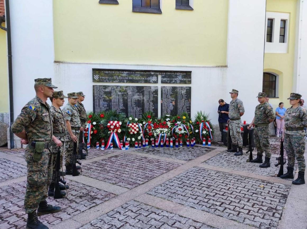 Obilježena 28. godišnjica zločina u Uzdolu