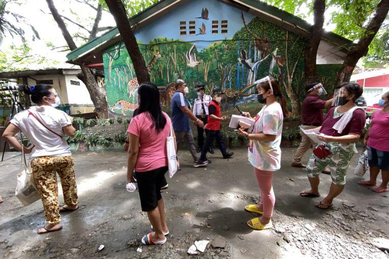 While nearly every country in the world has already partially or fully reopened schools for face-to-face lessons, the Philippines has kept them closed since March 2020. - Avaz