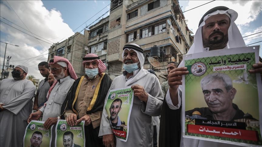 Palestinians stage hunger strike to protest Israel’s detention policy