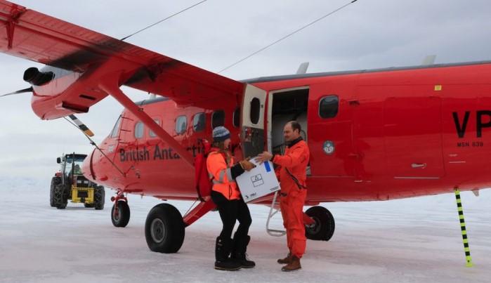 Pošiljka "AstraZeneca" vakcina stigla na Antarktik