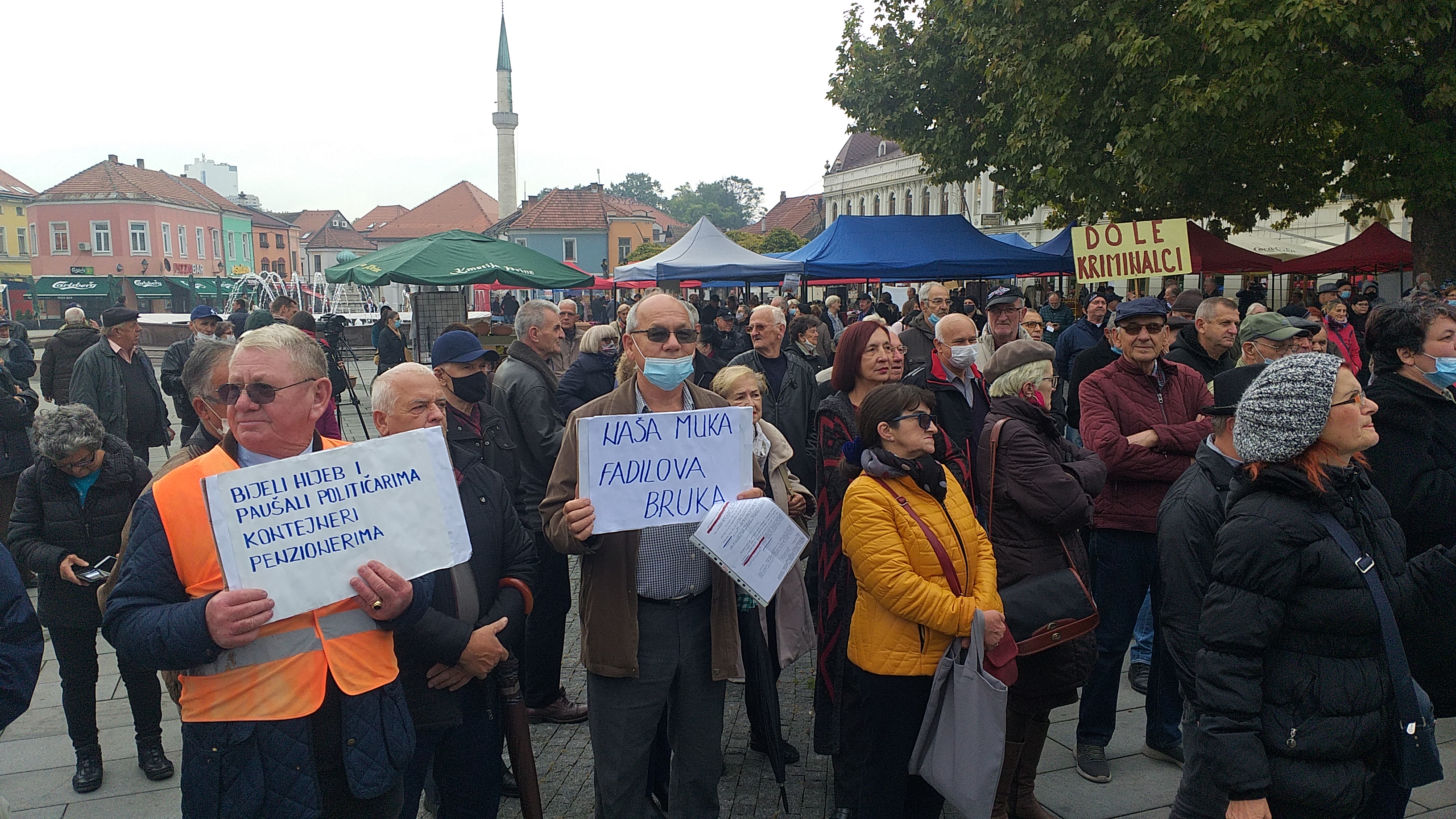 Protest penzionera u Tuzli, imaju jasnu poruku za premijera FBiH Novalića: Fadile, narod vas neće