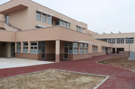 U novoizgrađenu školu na Šipu upisano 90 učenika