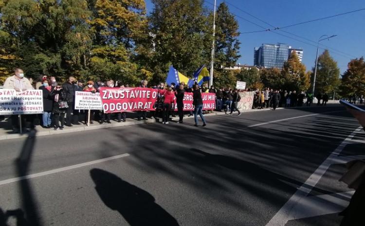 OHR uvijek bio snažan zagovornik prava građana na mirne proteste