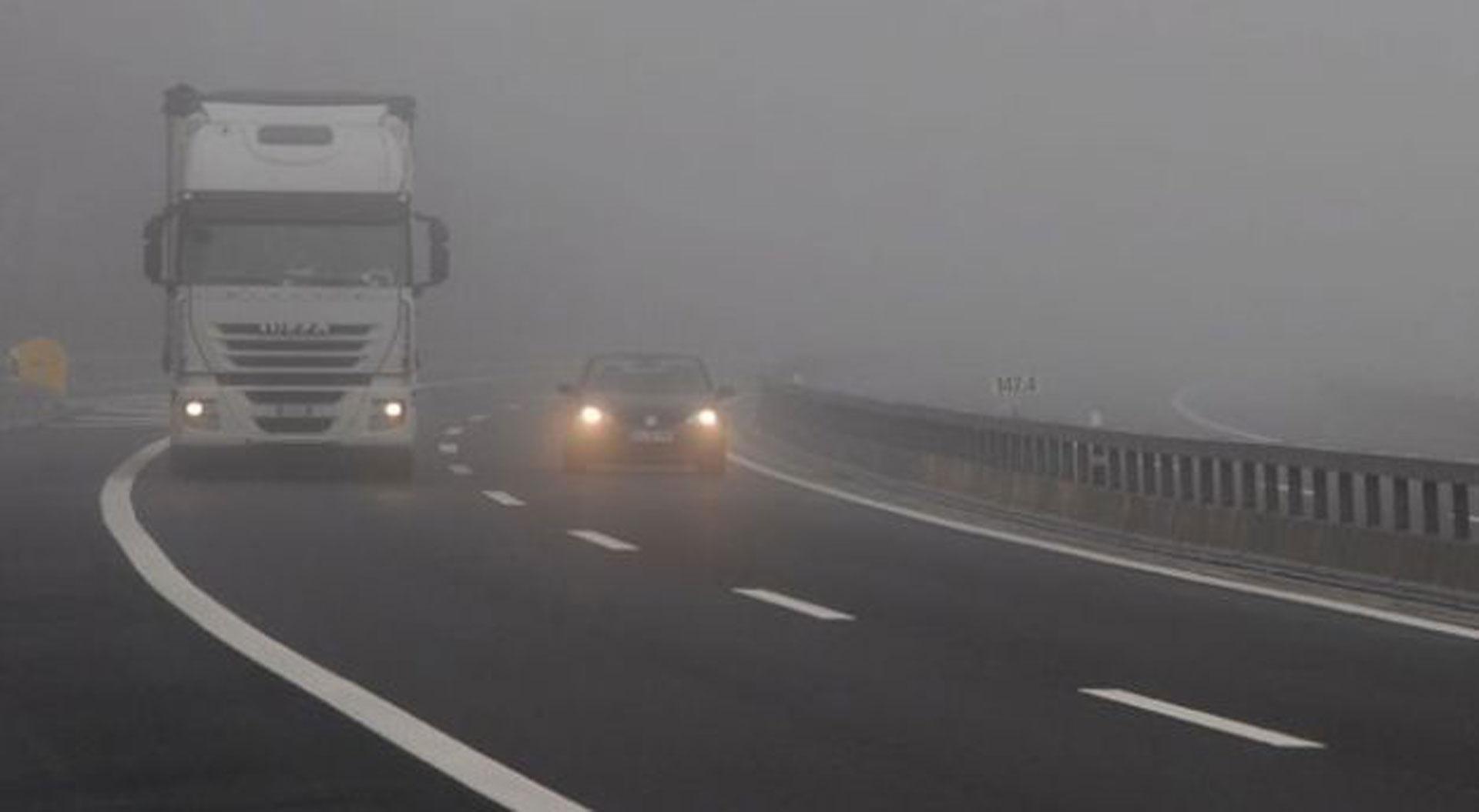 Vozači, oprez: Jutarnja magla smanjuje vidljivost u kotlinama i uz riječne tokove