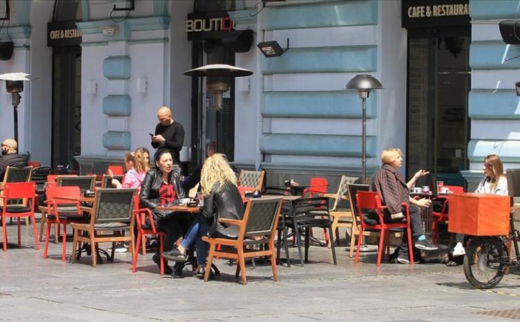 Objekti će moći da rade 24 sata, ukoliko svi gosti nakon 20 sati budu imali propusnice - Avaz