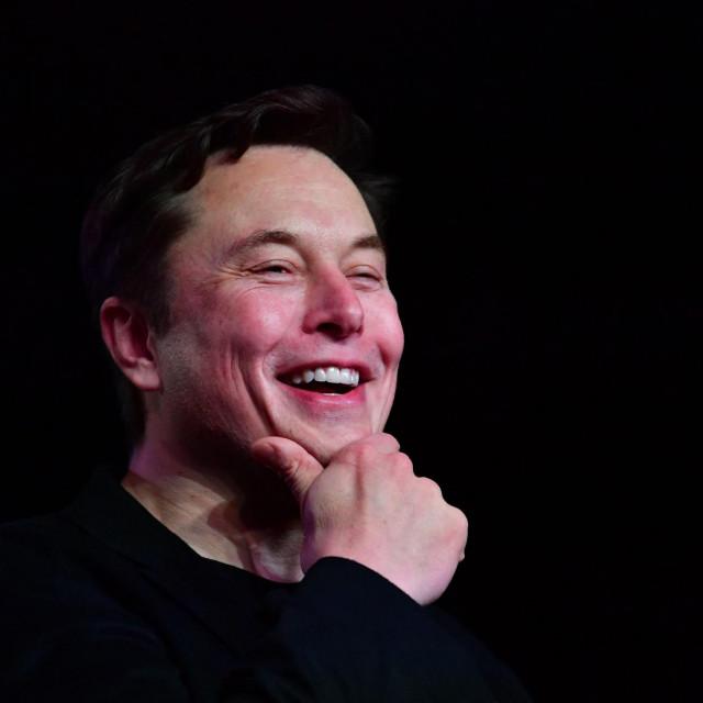 Musk je pokrenuo anketu zbog "poreza na milijardere" kojeg su predložili američki demokrati i zbog kojeg bi mogao plaćati ogromne poreze - Avaz