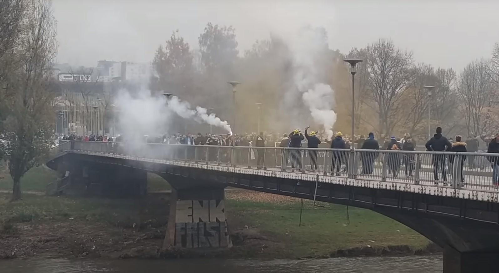 "Ljuti Krajišnici" na utakmicu stigli uz pjesmu: Mi smo Krajišnici, najjači smo najjači