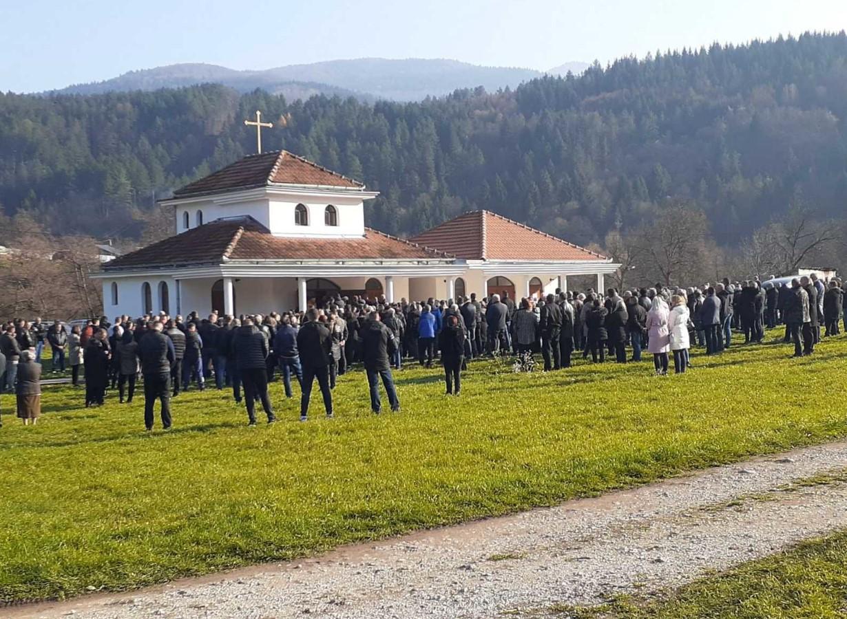 S posljednjeg ispraćaja devetogodišnjaka - Avaz