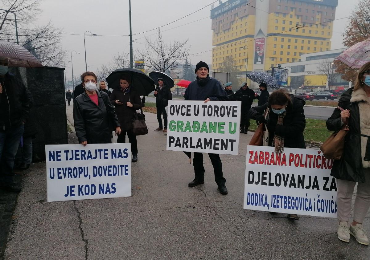 Sa protesta u Sarajevu - Avaz