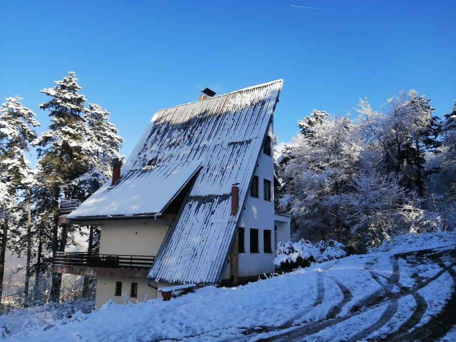 Mladi planinari Domu u Zabrani vraćaju stari sjaj