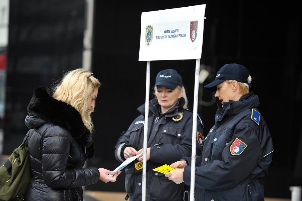 Policija apeluje na građane da ne koriste pirotehniku, kazne i do 1.200 KM