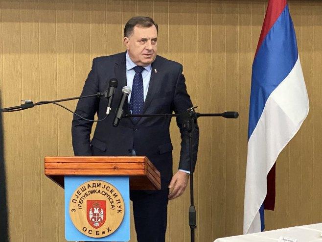 Dodik: Novo formiranje Zelenih beretki i manifestacija u Bužimu ne izaziva nikakvu reakciju, navikli smo