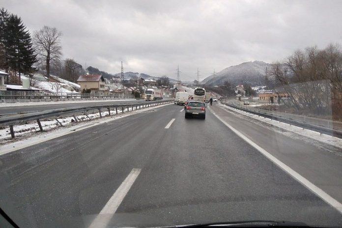 Saobraćajna nesreća na autoputu kod Visokog