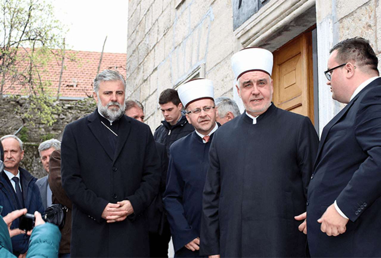 Vladika Grigorije, muftija Dedović i reis Kavazović - Avaz