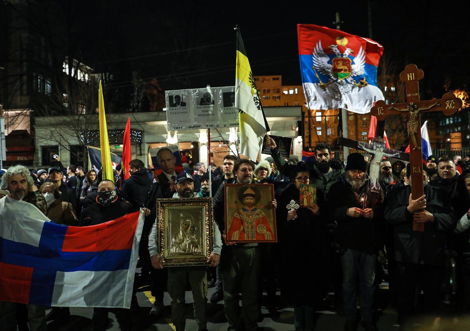 Slobodan udarac: Četnici, mladićevci, nacional-socijalisti, ljotićevci, putinovci...