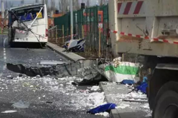 U sudaru turističkog autobusa i kamiona u Egiptu poginulo najmanje 14 osoba