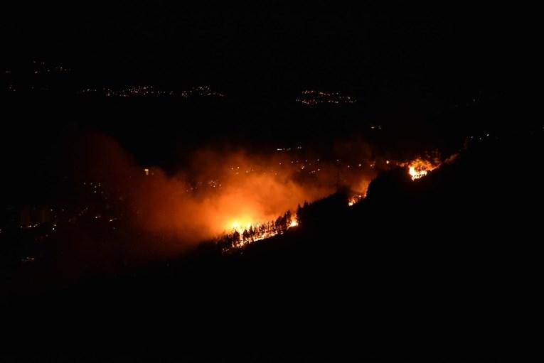 Veliki požari u Makarskoj: Na dvije lokacije bilo 115 vatrogasaca
