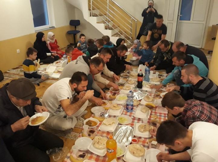 U Gostilju kod Srebrenice održan iftar u džamiji