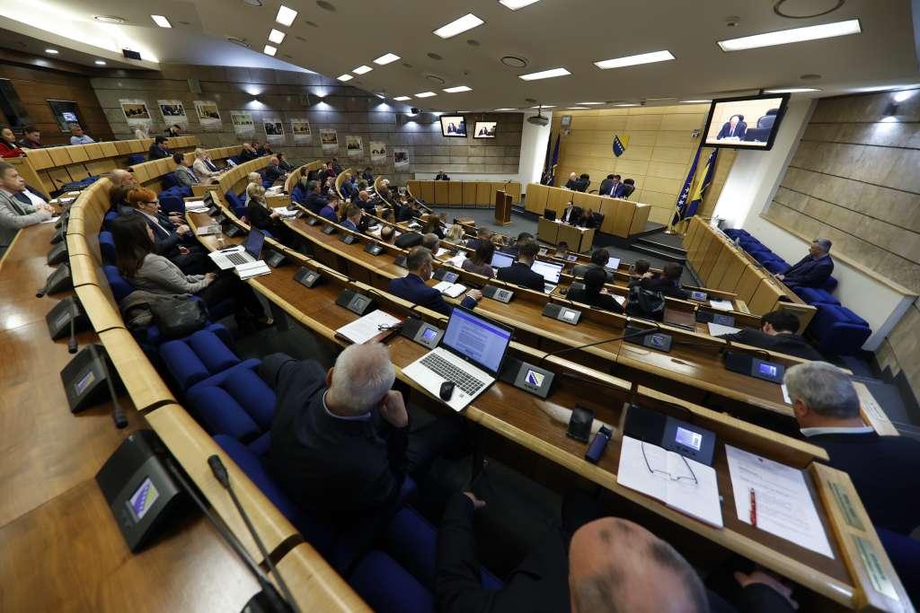 Usaglašen tekst zakona o zabrani pušenja u zatvorenim objektima u FBiH