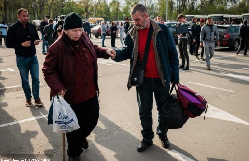 Djeca, žene i starci evakuirani iz čeličane Azovstal