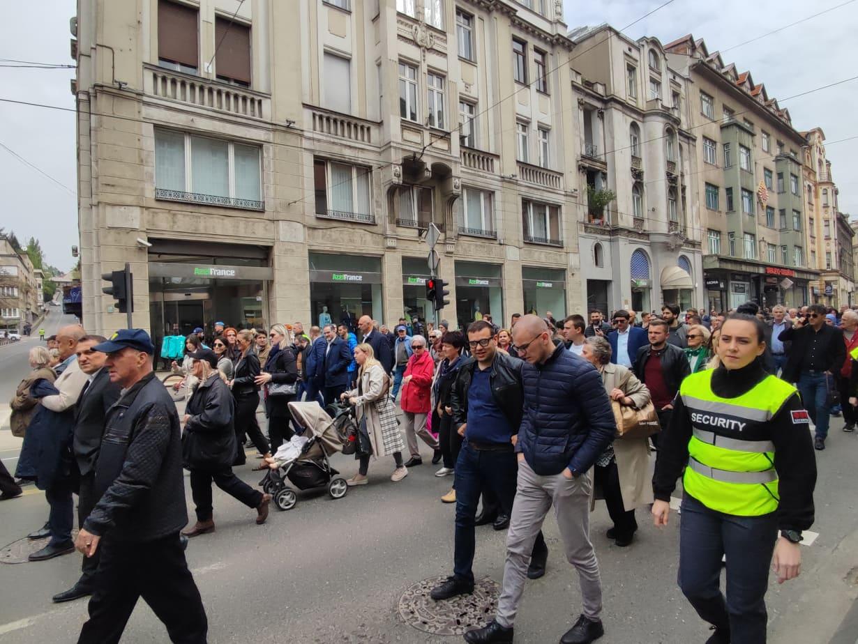 Sa današnje protestne šetnje - Avaz