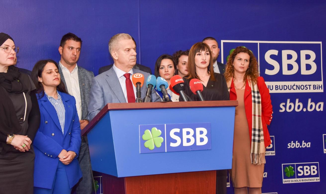 I mi ćemo stalno insistirati na našem ekonomskom programu, poručeno sa konferencije SBB-a - Avaz