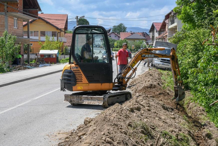 Ekipa radnika na terenu - Avaz