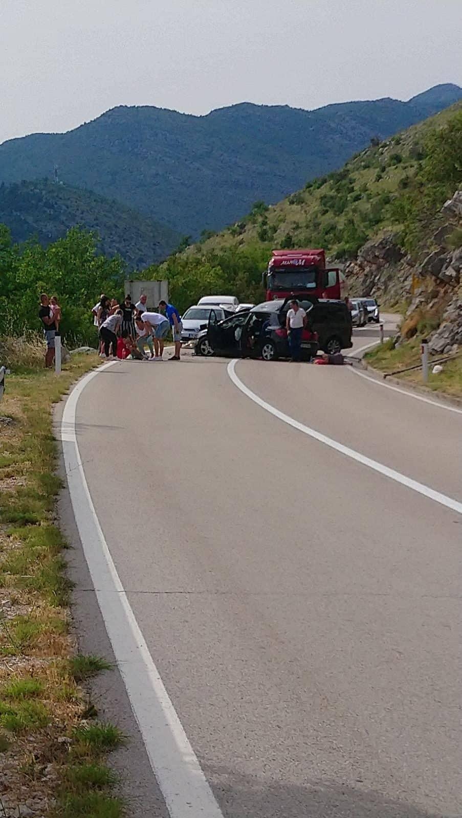 Saobraćajna nesreća u Popovom polju - Avaz