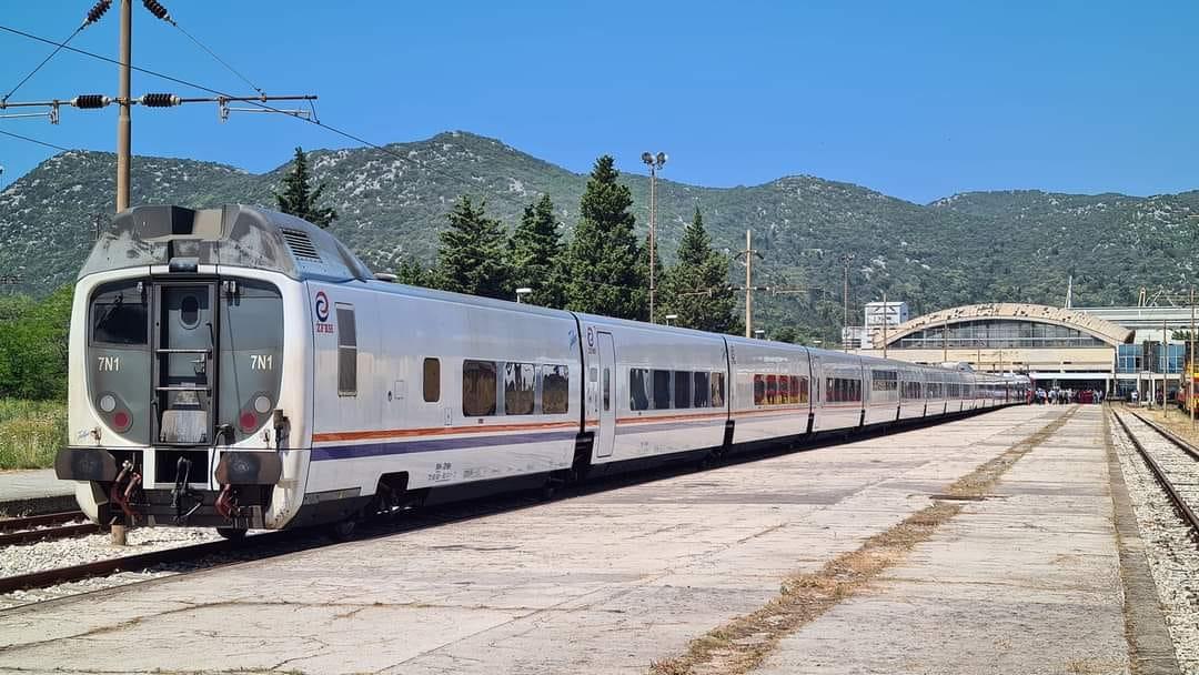 Voz koji je jutros krenuo obnovljenom linijom iz Sarajeva stigao u Ploče