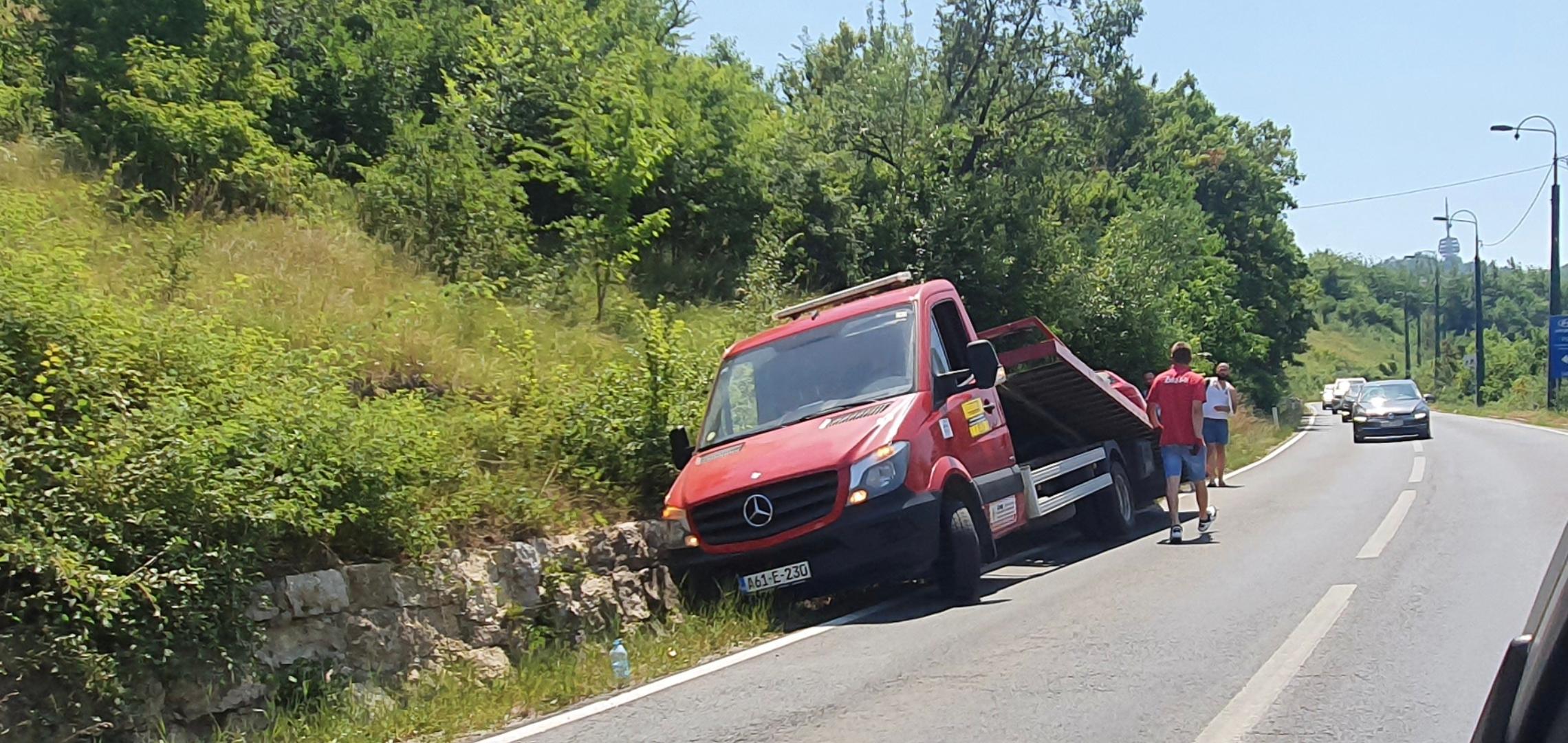 Udes Kobilja Glava - Avaz