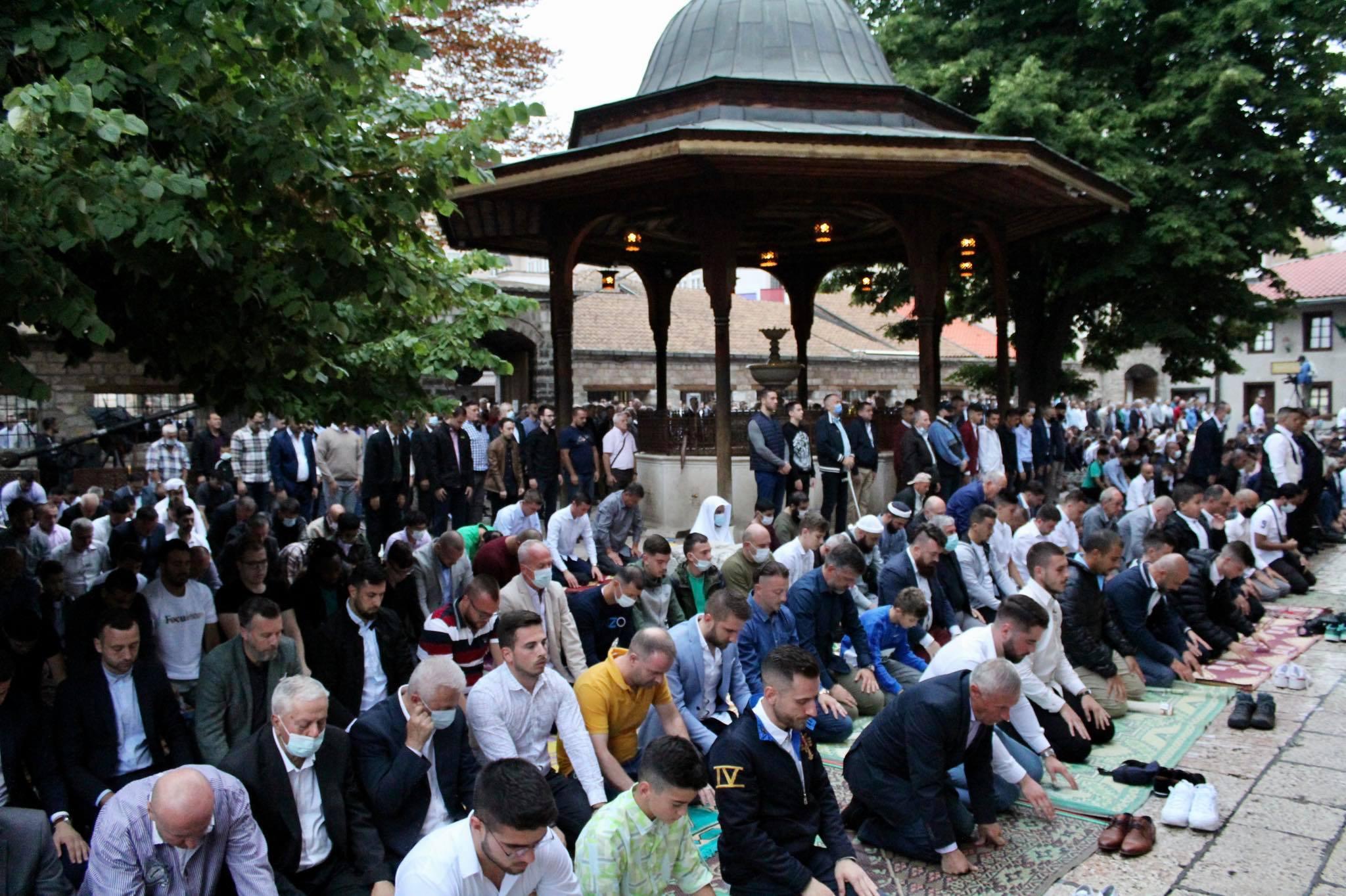 Objavljeno u koliko sati će se klanjati bajram-namaz