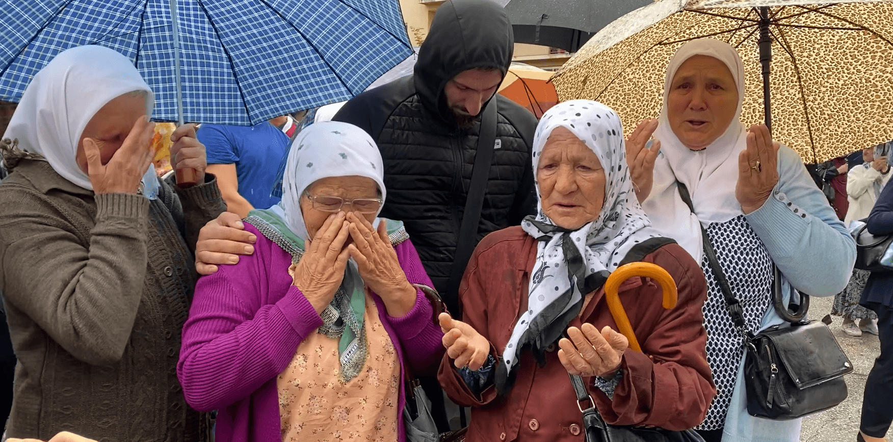 Proučena Fatiha - Avaz