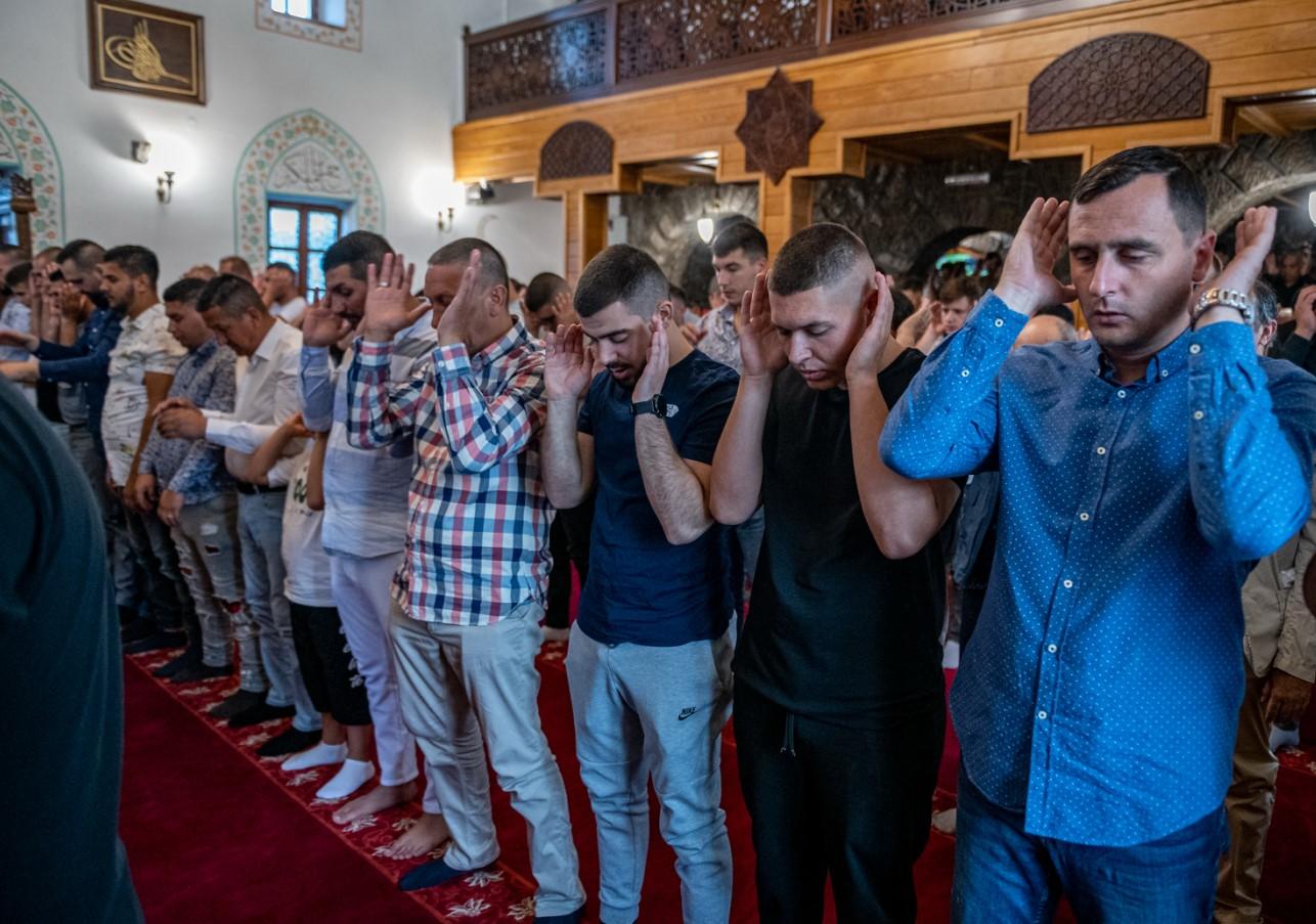 Bajram-namaz klanjan u više od 130 džamija širom Crne Gore