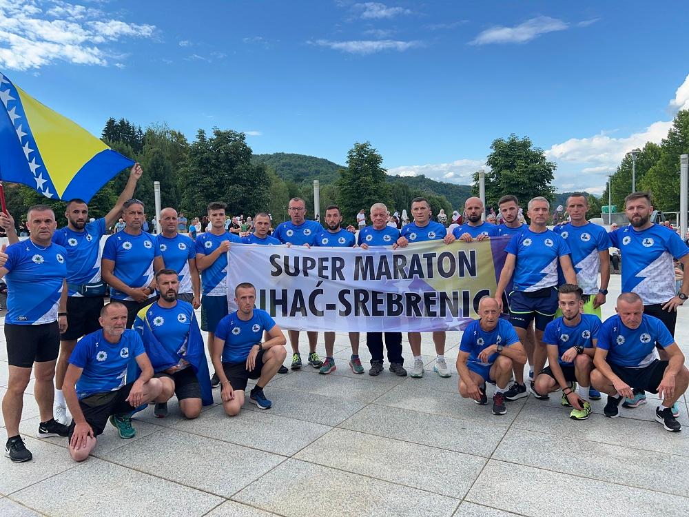 U Potočare stiglo 20 super-maratonaca iz Bihaća: Kada mi ne mognemo, trčat će naša djeca