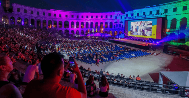 Sa festivala u Puli - Avaz