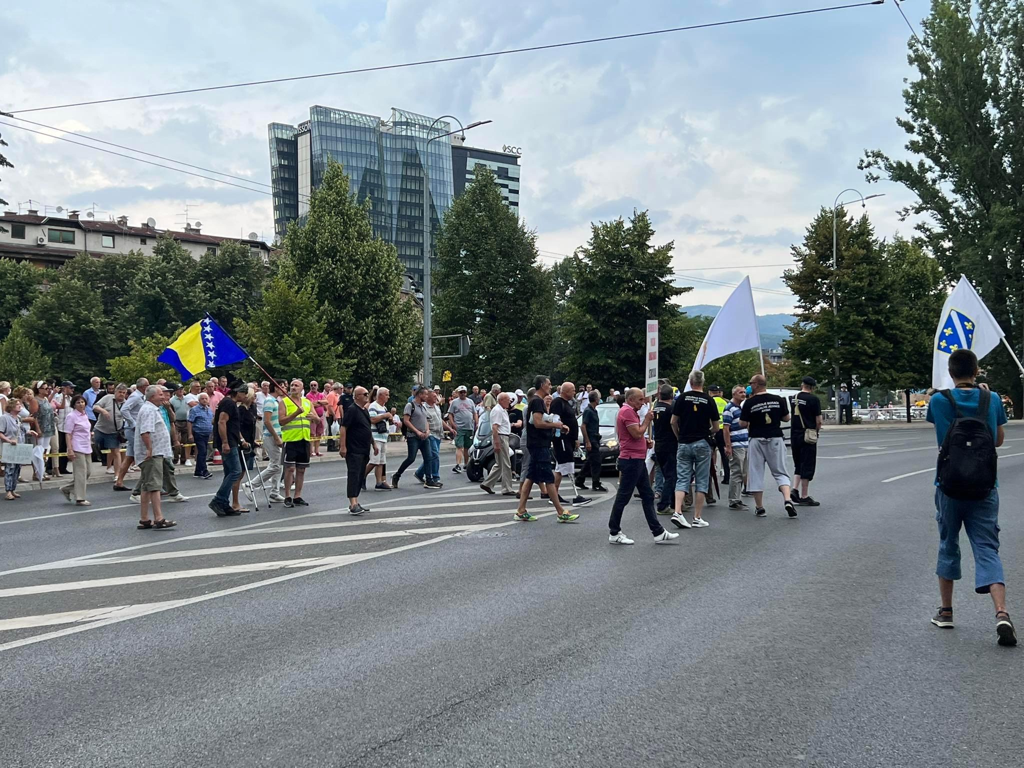 Počeli protesti ispred OHR-a - Avaz