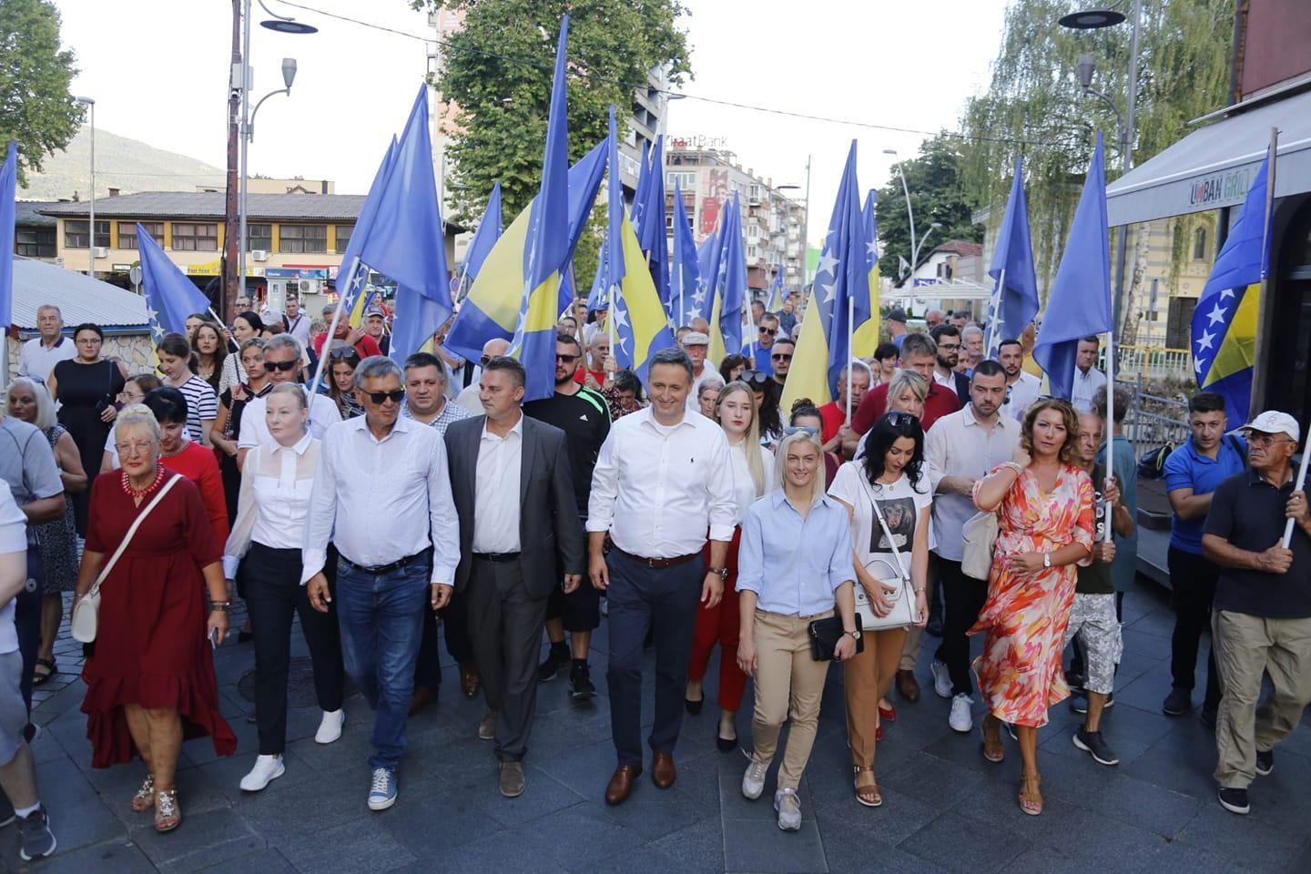 Bećirović u Zenici: Na izborima u oktobru zajedno moramo kazniti one zbog kojih su kažnjeni svi ljudi u BiH