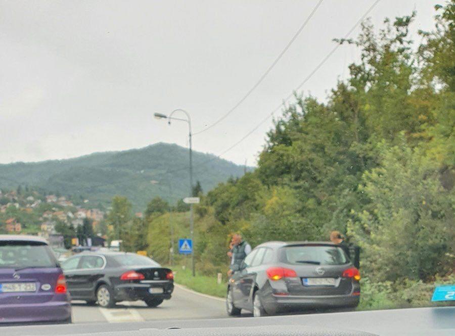 Kolaps u Vogošći zbog saobraćajne nesreće: Saobraćaj otežan