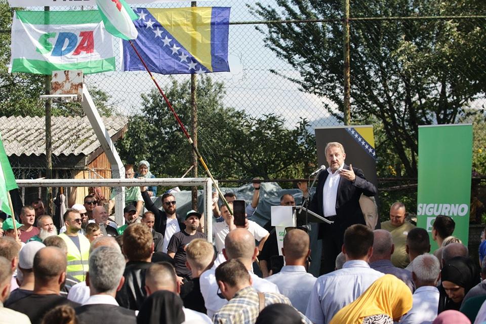 Izetbegović: Protiv BiH i Bošnjaka se vodi specijalni rat